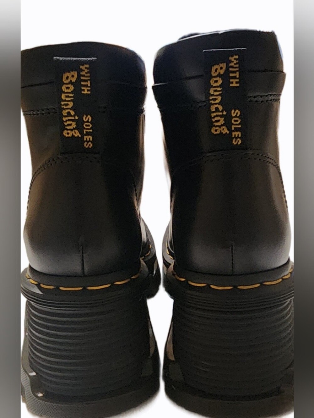 Dr. Martens Corran 3-Eye Atlas Leather Heeled Boots Size 9 - NEW - Picture 2 of 8
